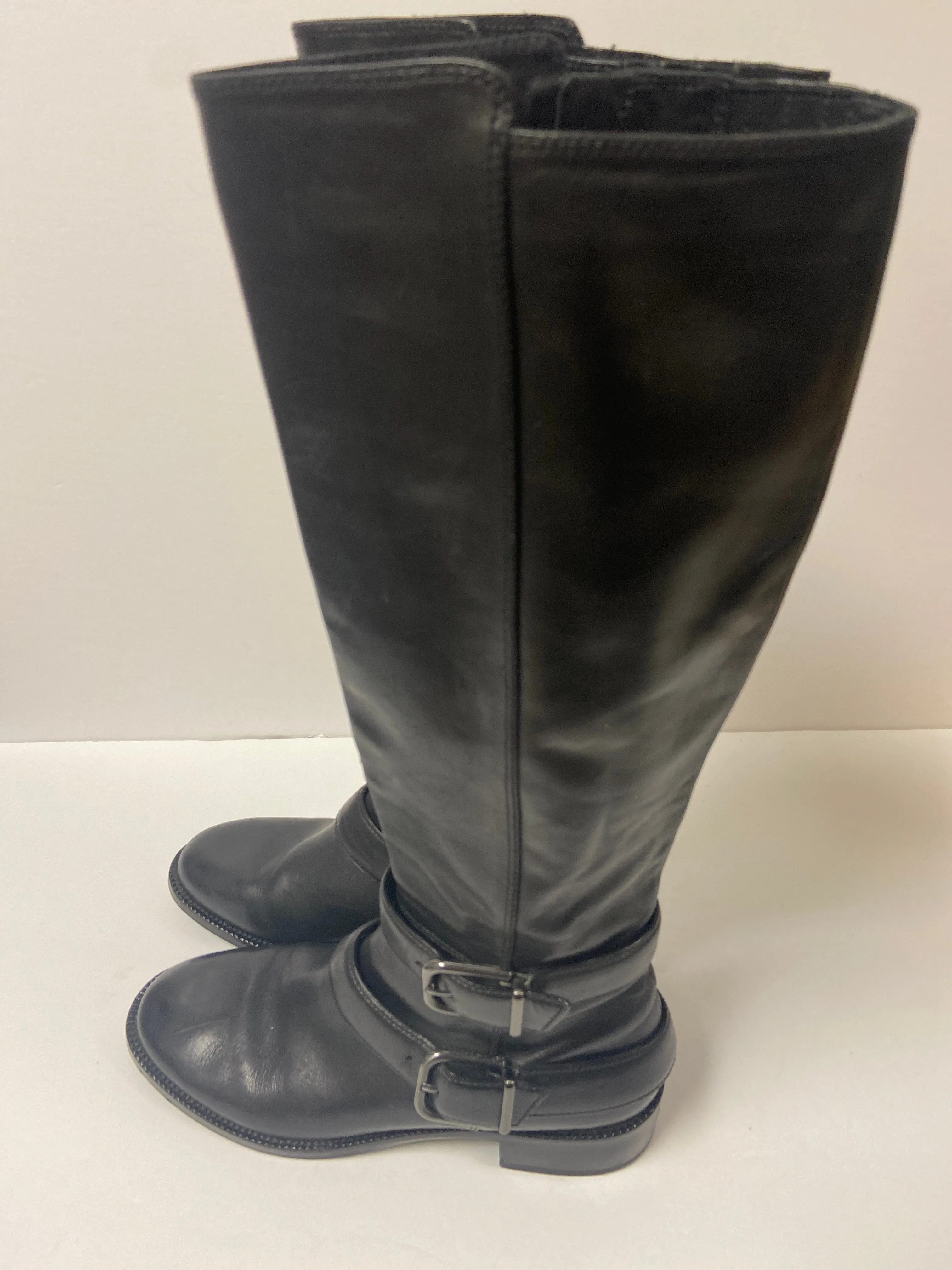 Boots Knee Flats By Via Spiga  Size: 8