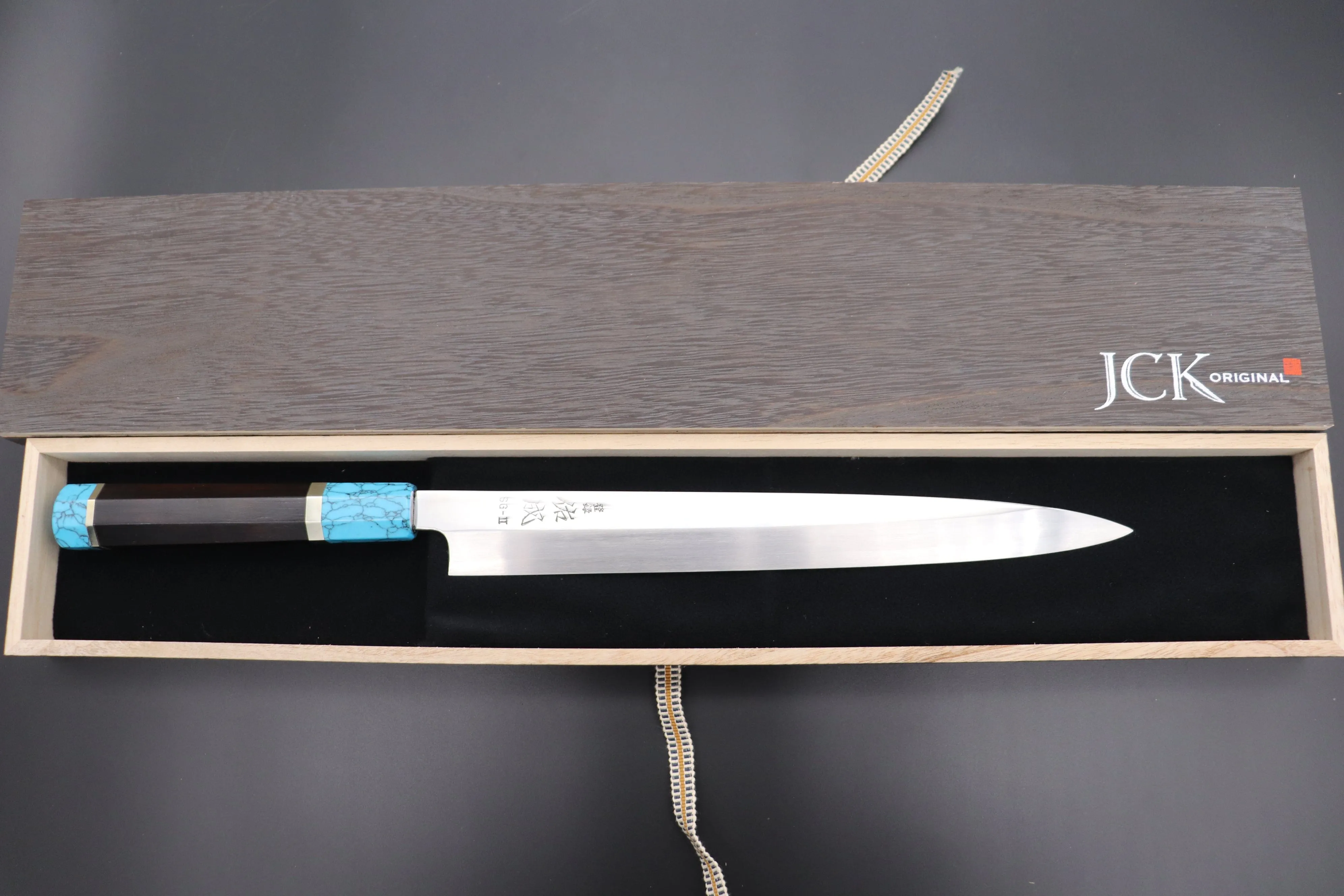 Custom Limited Edition, Sukenari Special Steel Series SG-II Hon Kasumi Yanagiba 270mm (10.6 inch, Single Bevel Edge, SCL-442)
