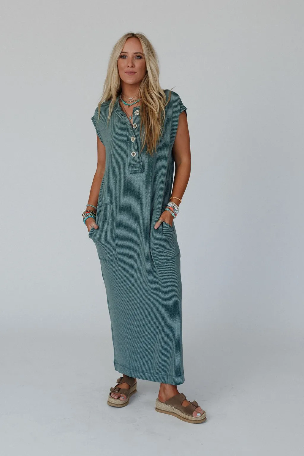 Madeline Textured Maxi Dress - Moss
